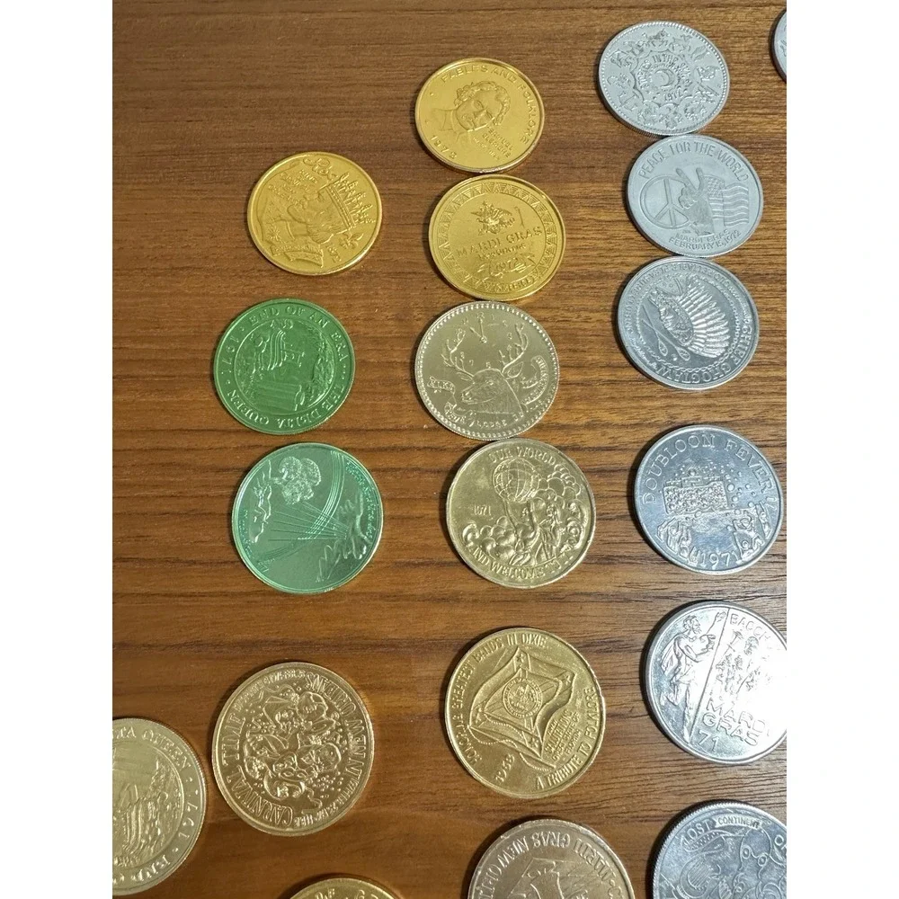 🎭 Vintage Lot Of Mardi Gras Doubloons  1970s Parade Krewe New Orleans Carnivale